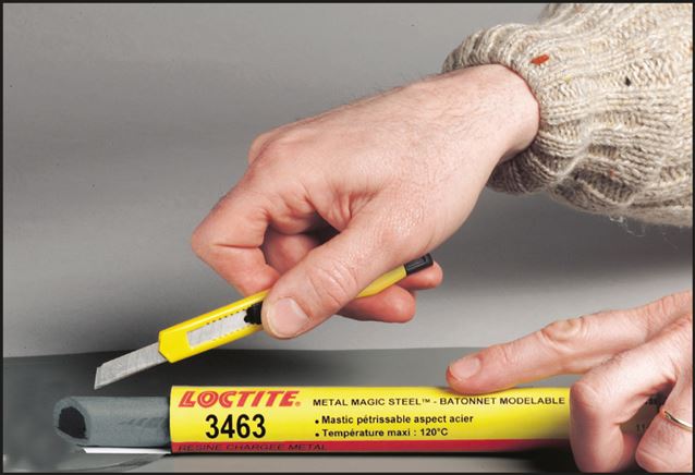 Loctite Magic Steel (métal froid)